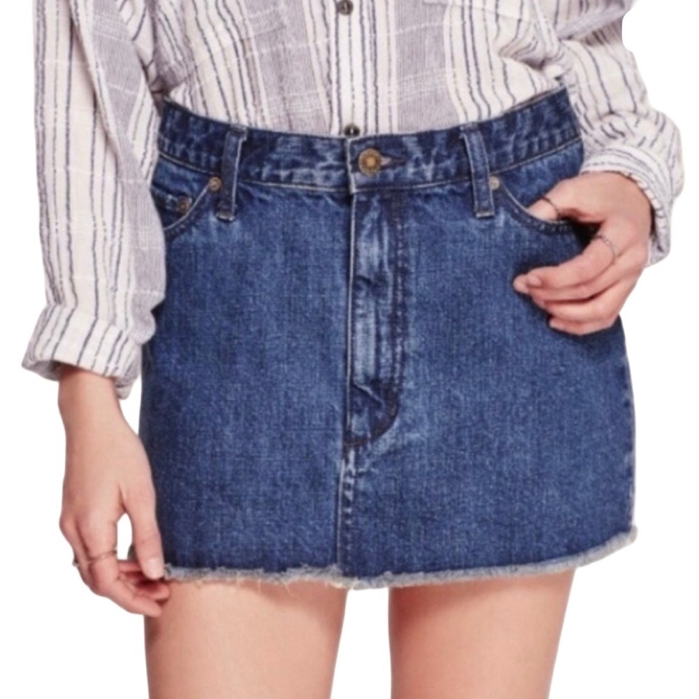 Free People Beat of the Music Denim Mini Frayed Hem Skirt Size 8 Boho Casual
